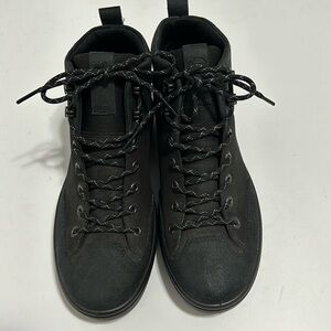 ECCO. GORE-TEX BOOTS   For MEN SIZE  5.5